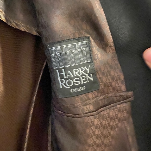 Black Armani Colleczioni, unconstructed, 100% wool blazer. Fits sizes 38-40 - Picture 5 of 5